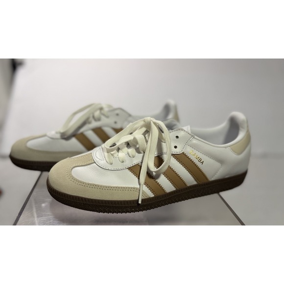 adidas Shoes - Adudas Samba Leather/Suede White W/Gold Stripes OG Sneakers M8/ W9